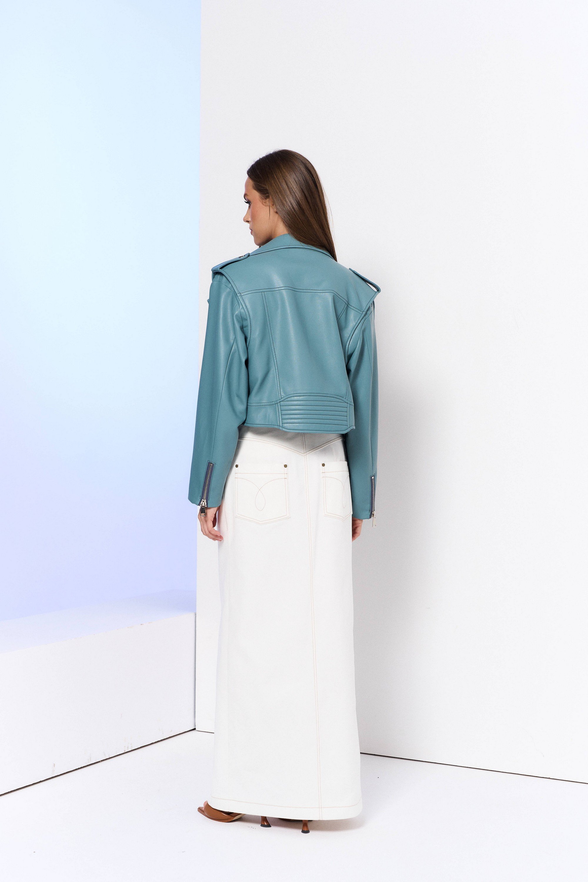 A2326/16, A2379/9, A2326/8, AK329